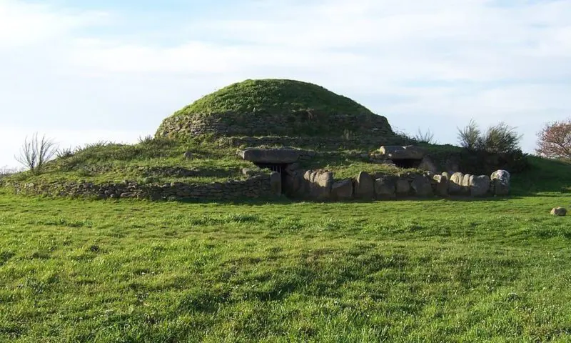UK’s third modern day barrow built in Shropshire