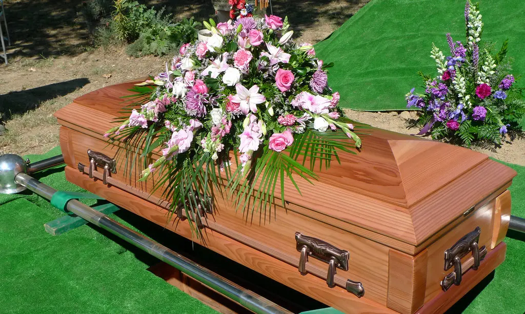 Major funeral firms found to be charging 65 percent premium
