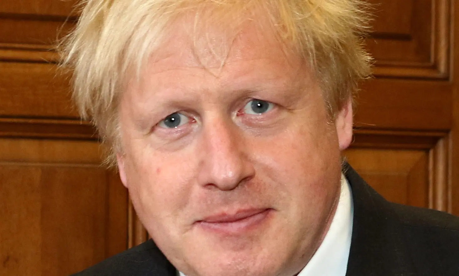 Lockdown to persist says Johnson, clergy weigh in on behaviour of corona-corporations