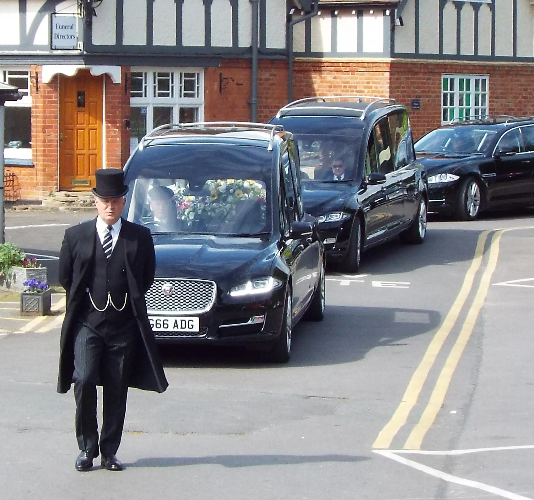 Alan Greenwood &amp; Sons pays tribute to Surrey funeral director