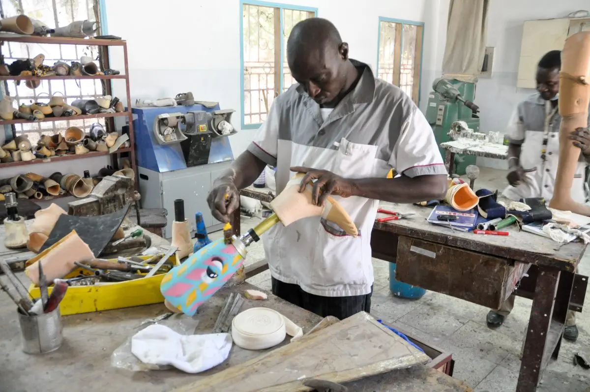 Legs4Africa: Giving new life to those in need