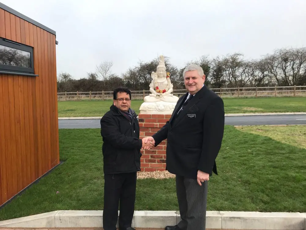 Crematorium makes history with 'UK first' Pooja Room