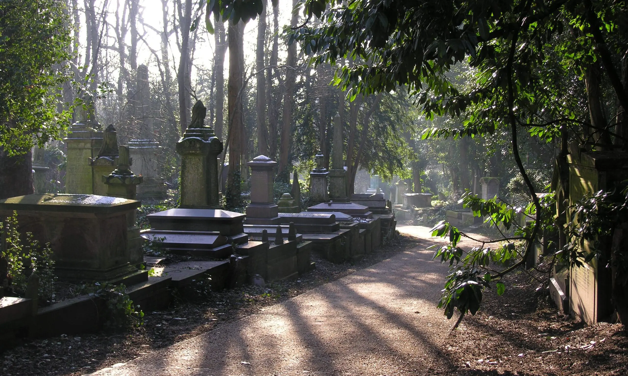 Revised Highgate Cemetery plans enter consultation