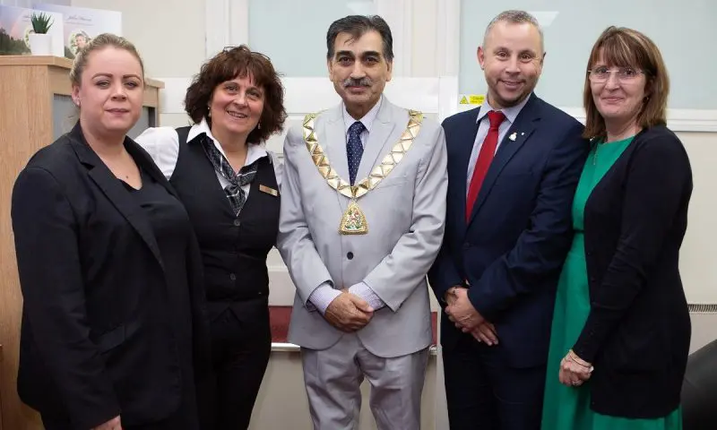 Mayor supports re-dedication of historic funeral home