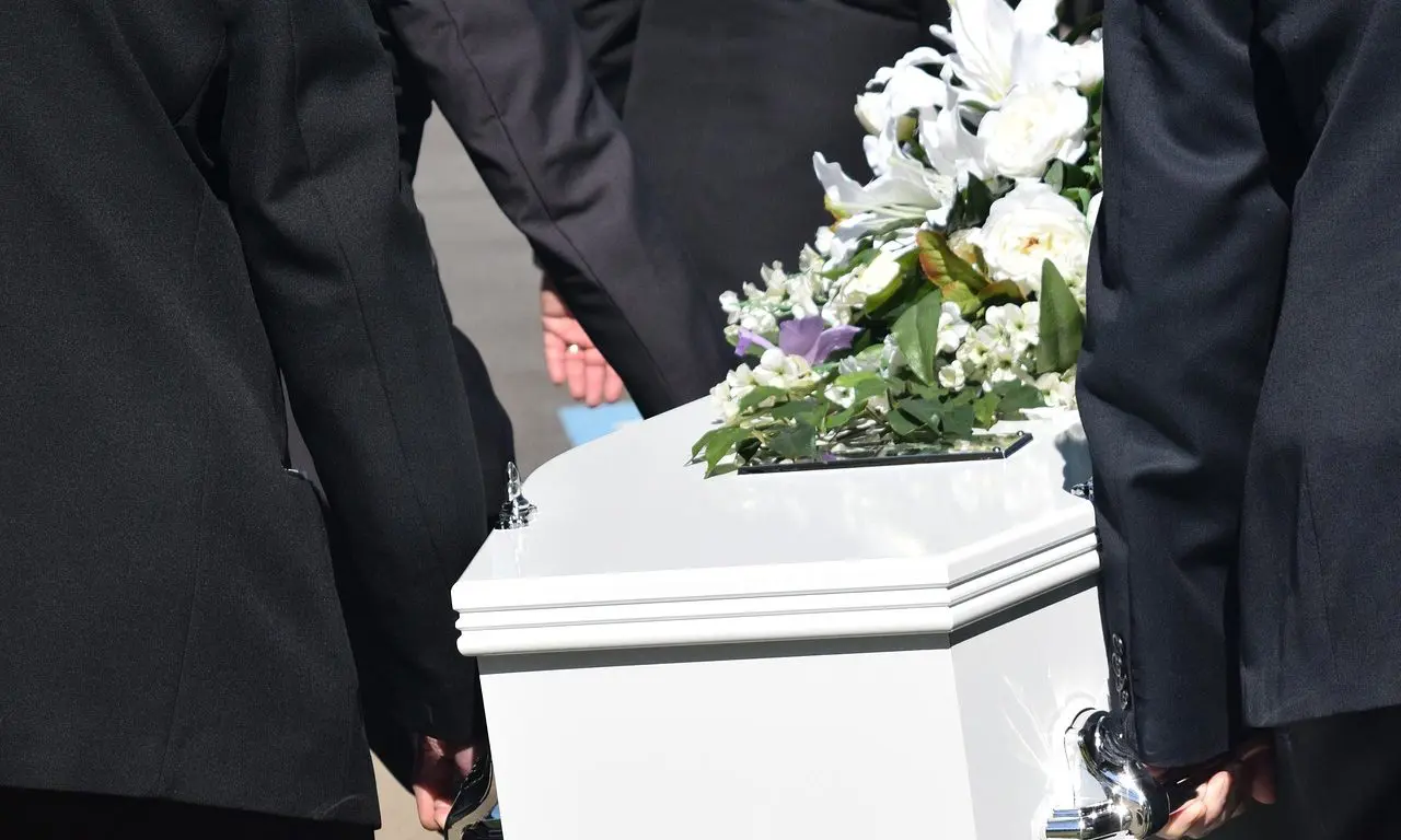 Bereaved families to receive funeral payments quicker