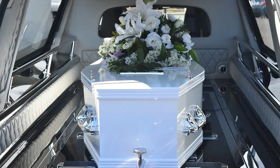 Funeral directors urged to use accredited coffins amid safety fears