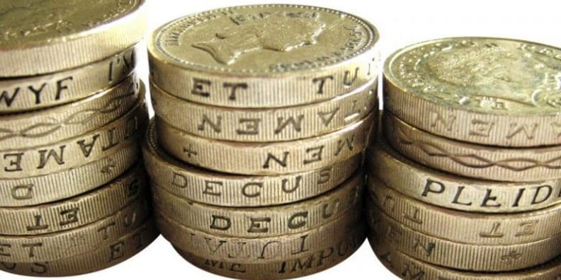 Only one week left to use old £1 coin