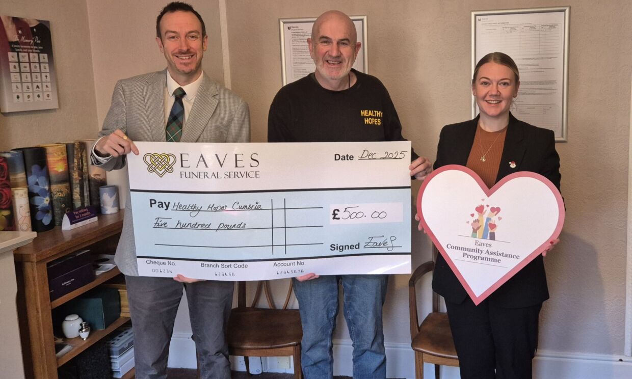 Eaves Funeral Service donates £1k to community projects