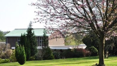 Kent and Sussex Crem donates £10k to bereavement charity