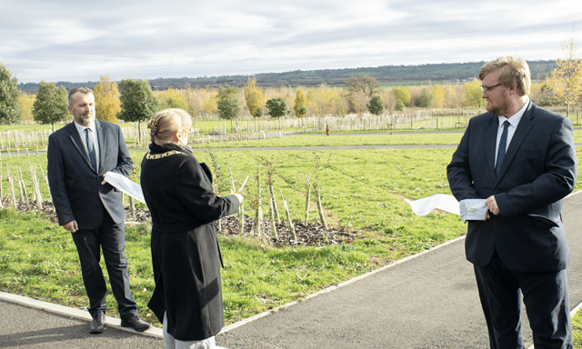 Rugby Borough Council officially opens Rainsbrook Cemetery