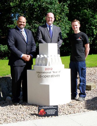 Mason crafts commemorative statue