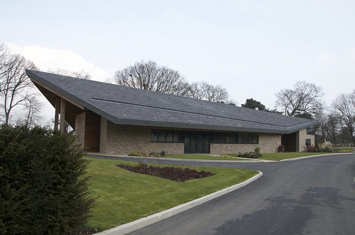 Funeral video streamed from graveside for first time using 4G