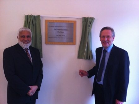 Leicester Mayor opens new MBCOL resource centre