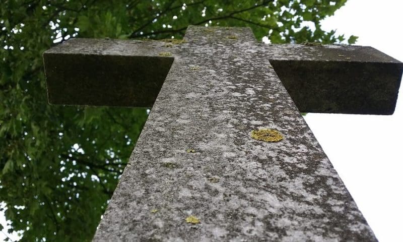 New specification for memorial stones published