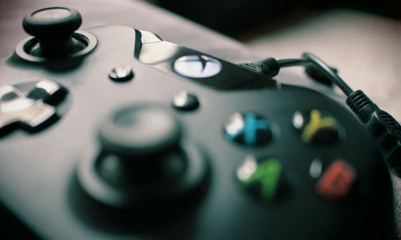 Thousands of fans watch gamer’s funeral live online