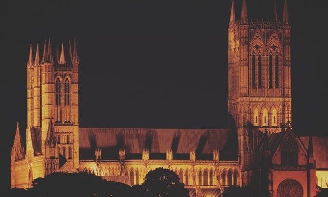 Co-op Funeralcare urges government to reopen places of worship